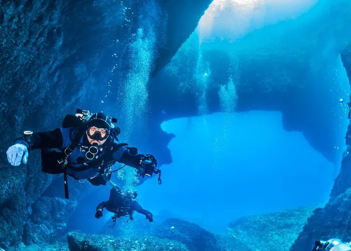 How to Get Certified for Scuba Diving in Dubai