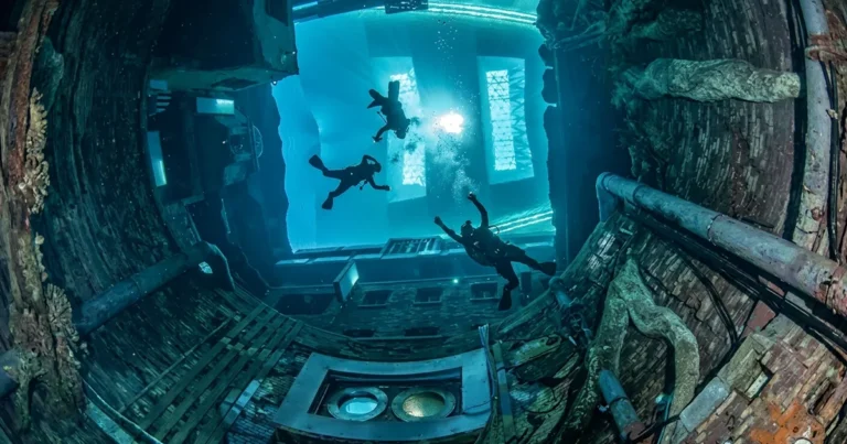 Deep Specialty Course + 1 Dive in Deep Dive Dubai