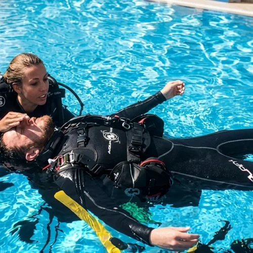 PADI Rescue Diver Course in Dubai