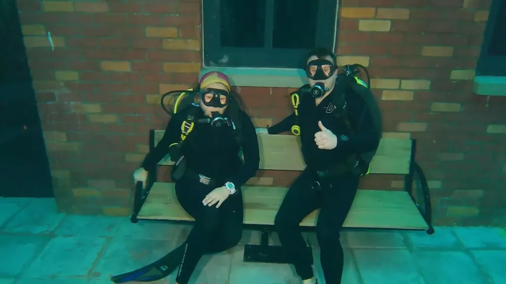 Exploring Deep Dive Dubai: The World's Deepest Swimming Pool