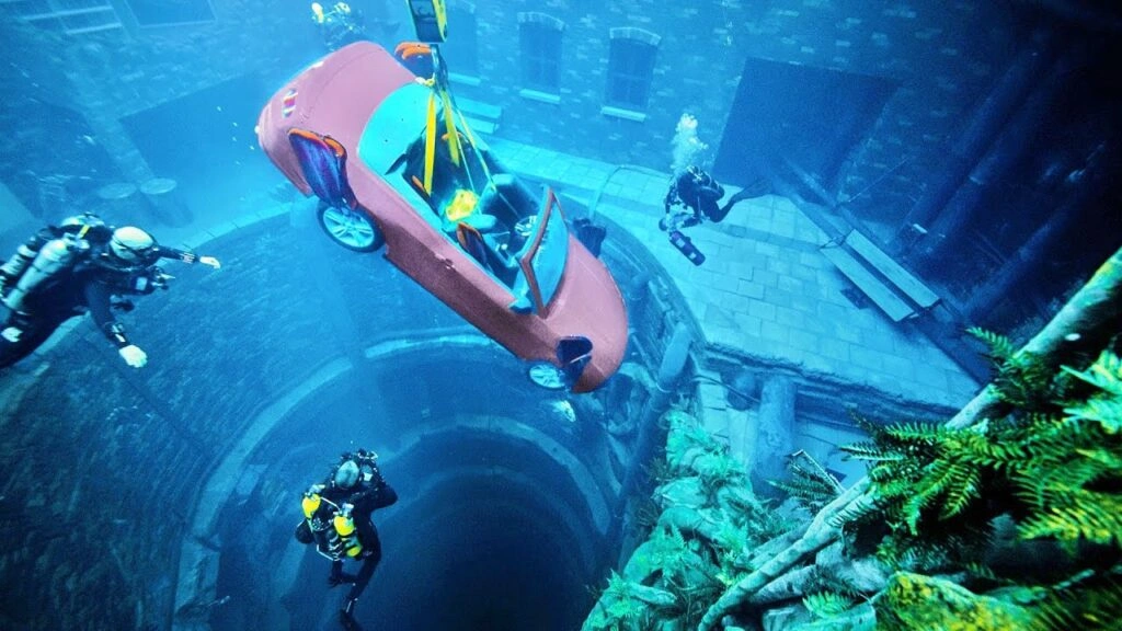 How Did They Build Deep Dive Dubai?