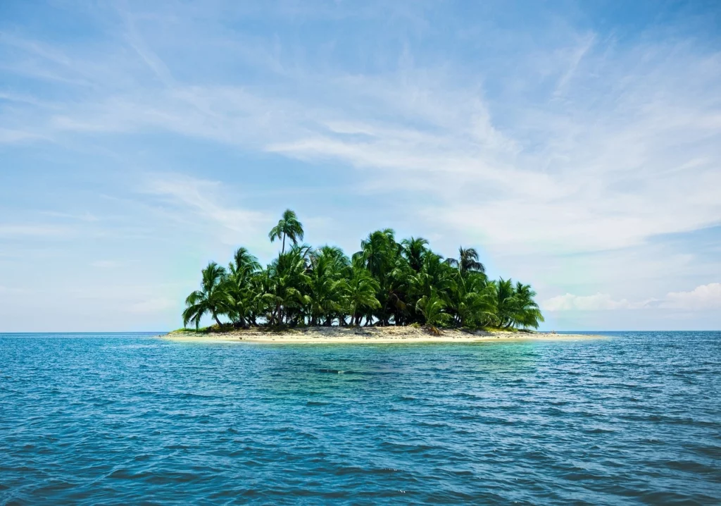 A Diver’s Guide to Snoopy Island: Best Diving Conditions & Tips