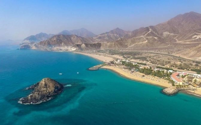 Explore Top Fujairah Beaches: Relax, Explore & Dive, Snoopy Island snorkeling, Royal Beach diving, Fujairah snorkeling