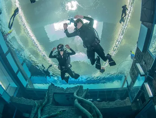 Open Water Diving Course 1 Dive in Deep Dive Dubai 2